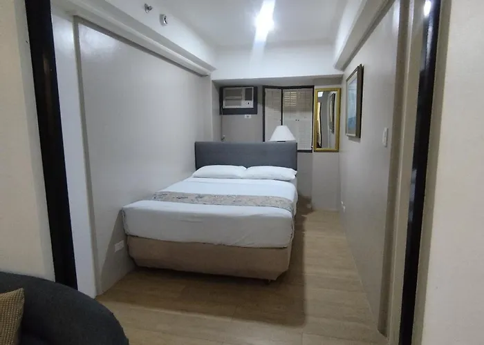 Ralph Anthony Hotel 2*