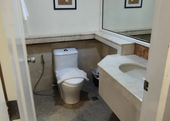 Hotel Ralph Anthony Manila